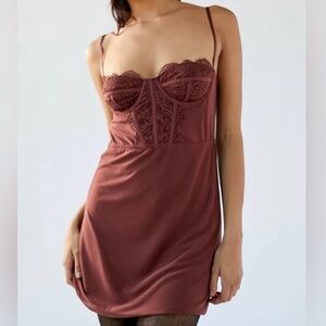 NWT Urban Outfitters Modern Love Bustier
Mini Dress. Size L - Brown